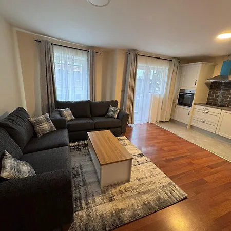 Apartment Washington Street