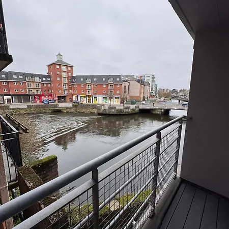 Washington Street Apartament *